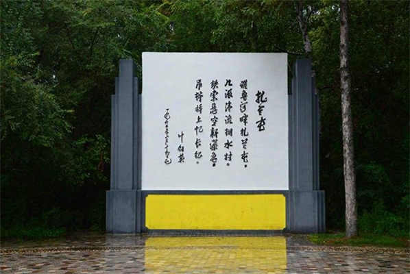 成功的標(biāo)識設(shè)計(jì)的展現(xiàn)形式（中篇）